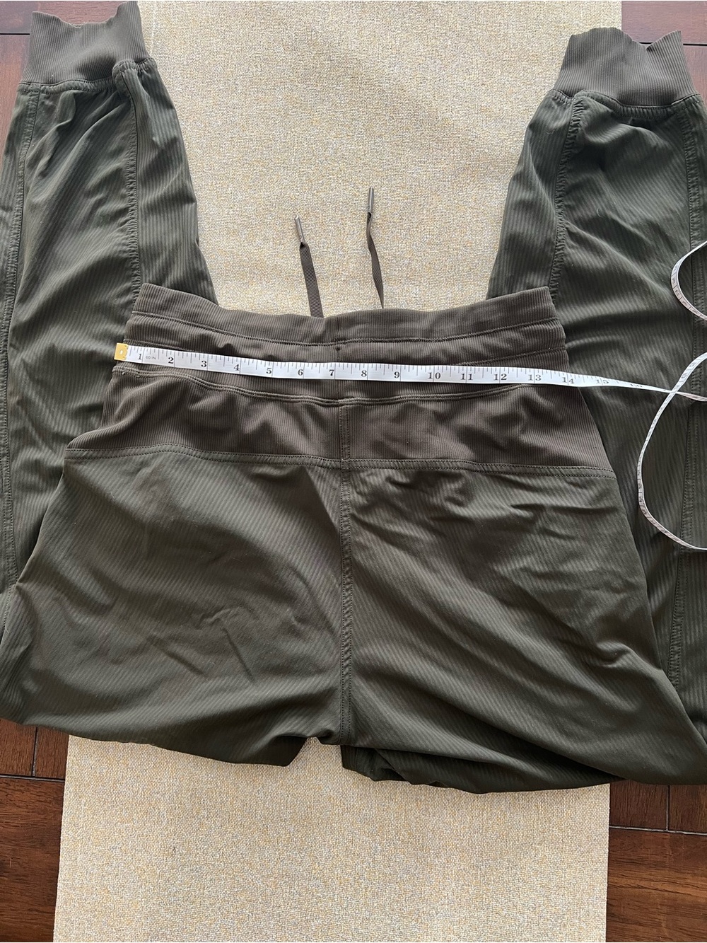 ❤️ Lululemon Olive Green Ribbed Waist Jogger Pants - Picture 3 of 10
